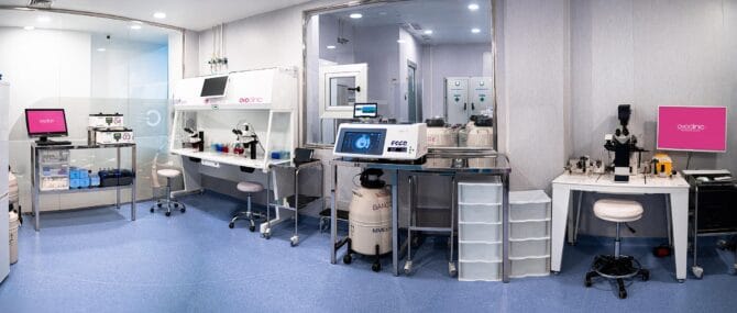 Imagen: Laboratorio di fecondazione in vitro presso Ovoclinic Marbella