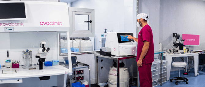 Imagen: Laboratorio scientifico di Ovoclinic Marbella