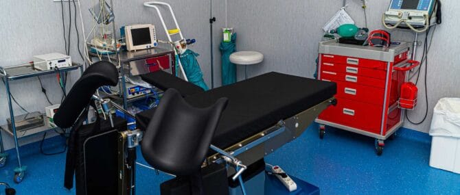 Imagen: Sala operatoria di Ovoclinic Marbella